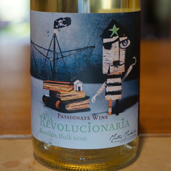 Botella de vino blanco en la tienda online de La Pebeta